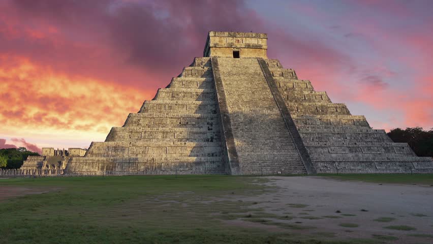 El Castillo (The Kukulkan Temple) Of Chichen Itza, Mayan Pyramid In ...